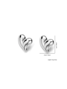 Macro detail of silver heart earrings showing 3cm dimensions and 11.9g weight
