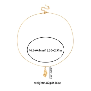 Golden 304 stainless steel conch pendant necklace with shell spiral texture and lobster clasp