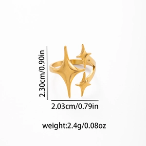 Detaillierte Makroansicht der präzisen Abmessungen eines goldenen Sternrings aus Edelstahl
