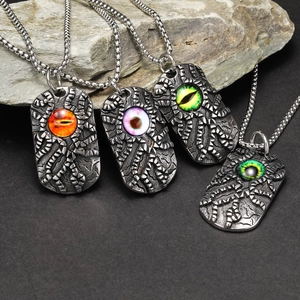 Collar con Colgante de Ojo de Diablo Gothic Punk para Hombre Joyería de Ojo de la Suerte de Acero de Titanio Retro Colgante de Textura Hip Hop