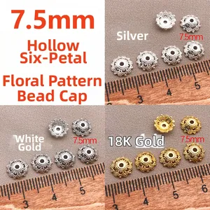 Detalle de capuchones de cuentas de flores huecas de 7,5 mm en oro, plata y platino