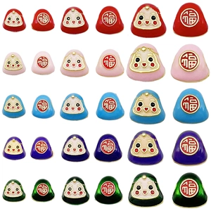 Perles porte-bonheur zongzi en émail coloré avec visage souriant et caractère de fortune