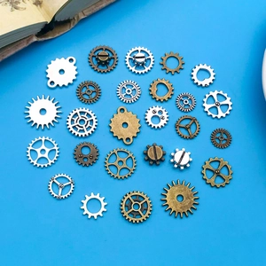 Steampunk Zahnrad und Uhrwerk Anhänger Sortiment in gemischten Metallfarben für DIY Schmuck
