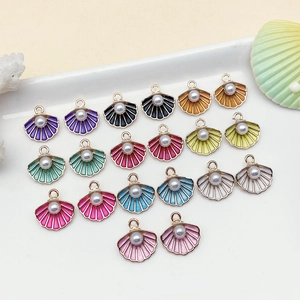 Colorful shell pendants with pearls and rings for DIY jewelry necklaces and bracelets