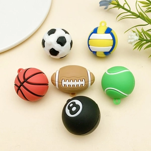 Lot de breloques de sport 3D créatives pour porte-clés incluant football et basketball