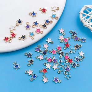 Pendentifs étoiles colorés en émail avec bordure dorée pour création de bijoux DIY
