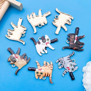 8 bunte Emaille-Katzenanhänger mit Messer für DIY-Halsketten und Armbänder im Mix