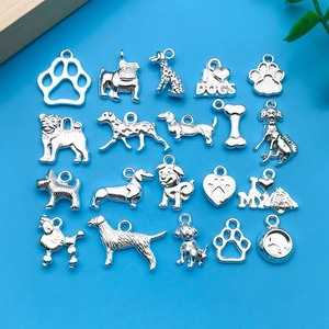 Detailset mit 20 Vintage Hundeanhängern inkl. Pfoten und Knochen für DIY-Schmuck