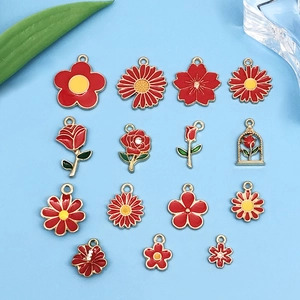 Lot de 15 breloques fleurs en émail rouge et bordure dorée pour la création de bijoux DIY