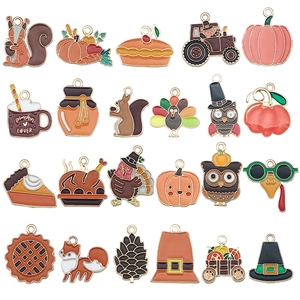 Set de 24 dijes esmaltados de Acción de Gracias con calabaza y pavo para joyería DIY