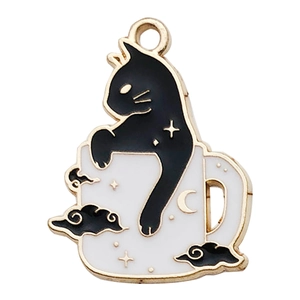 Pendentif émail chat noir dans une tasse blanche avec lune dorée pour bijoux DIY