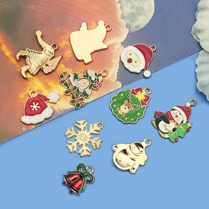 Mix de colgantes navideños de aleación con Papá Noel y renos para creación de joyas de DIY