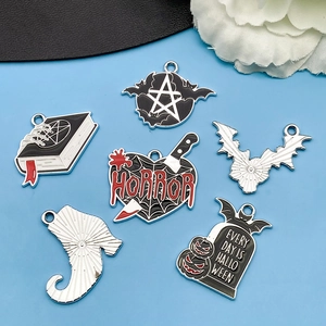 Halloween-Horror-Emaille-Anhänger mit Fledermaus und Pentagramm für DIY-Schmuck