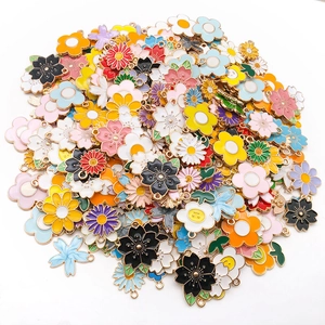 Bunte gemischte Blumenanhänger aus Legierung mit Emaille für DIY-Schmuck und Schlüsselanhänger