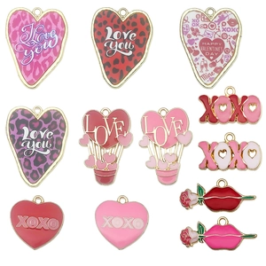 Roze emaille hartballon hangers voor Valentijn sieraden en accessoire productie