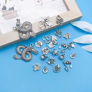 Vintage Antique Silver Dragon Pendants For DIY Jewelry Making Zinc Alloy Flying Dragon Charms For Necklace Bracelet Earrings Accessory