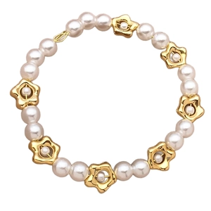 18k gold-plated star spacers and white pearl beaded bracelet with small leaf pendant charm