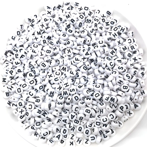 Acryl Alfabet Letter Tussenkralen Plat Rond Wit Zwart Veelkleurig Hart Ster Voor Armband Sieraden Maken DIY Accessoires