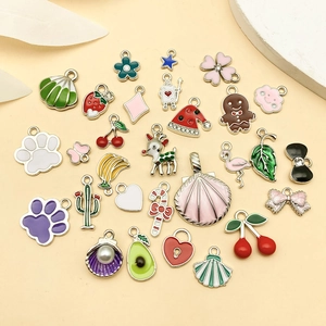 Dijes de esmalte y aleación variados para joyería DIY y accesorios hechos a mano