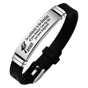 Adjustable 2025 graduation silicone bracelet with stainless steel inspirational charm