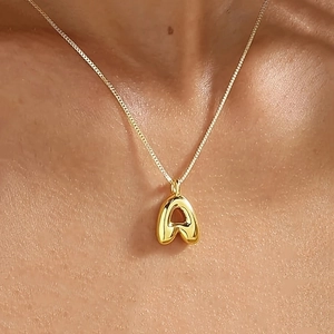 Schicke vergoldete Bubble-Buchstabe A Anhängerkette mit feiner Gliederkette für Damen