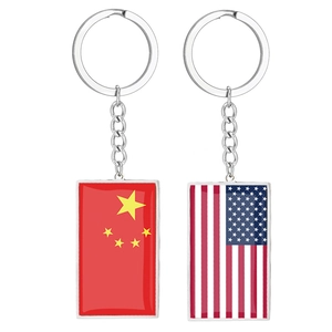 Porte-clés en acier inoxydable avec drapeaux de Chine et des USA et revêtement époxy