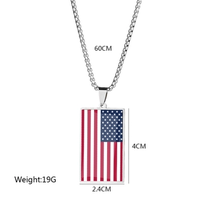 Details zur USA-Flaggenhalskette: 4cm Anhänger, 60cm Kette und 19g Gewichtsanzeige