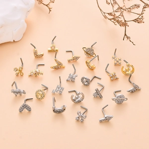 Piercing per il naso a forma di L in acciaio inossidabile con motivi luna cuore e zirconi