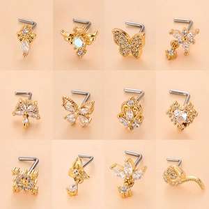 Lot de 12 piercings nez en L dorés avec zircons motifs papillons cœurs et fleurs