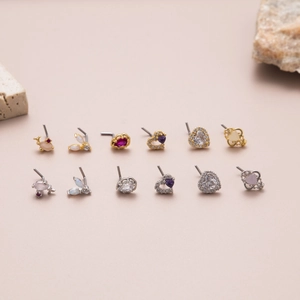 12er-Set L-förmige Titanstahl-Nasenstecker mit bunten Zirkoniasteinen und Herz-Designs