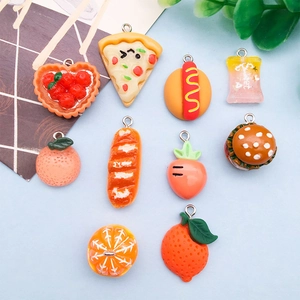3D-Resin-Lebensmittelanhänger wie Pizza, Burger und Früchte für DIY-Schmuckherstellung