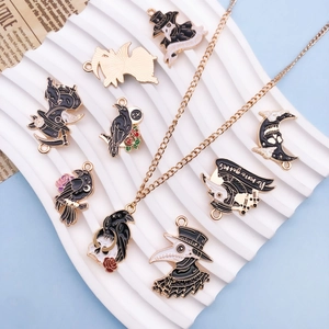 Pendentifs émaillés docteur de la peste et corbeau pour bijoux DIY de Halloween