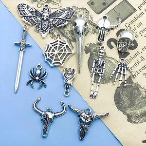 11-teiliges Gothic-Set aus Silberlegierung mit Totenkopf und Spinne für DIY-Schmuckherstellung