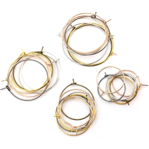 Aros de pendientes DIY pulidos en oro, plata, oro rosa, bronce y acabados de metal negro