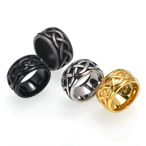 Vintage Wikinger Ringe für Herren mit keltischem Knoten in Schwarz, Silber und Gold