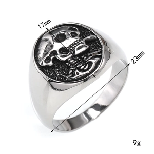 Chevalière punk vintage pour homme en acier inoxydable argenté avec tête de mort