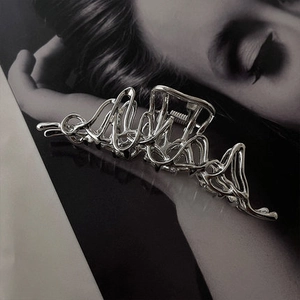 Irregular Liquid Metal Hair Claw Clip For Women Silver Molten Texture Non-Slip Large Hair Clip Fashion Hair Accessories