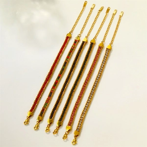 Set di sei bracciali in acciaio inossidabile placcato oro 18K con zirconi quadrati colorati