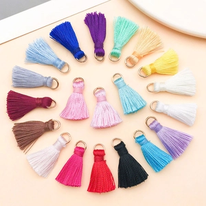 Mini pendentifs pompons colorés 23mm avec anneaux dorés pour accessoires bijoux DIY