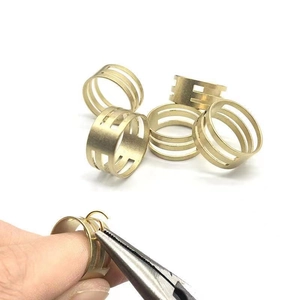 Messing-Ringwerkzeug mit vier Schlitzen zum einfachen Öffnen von Biegeringen für Schmuck
