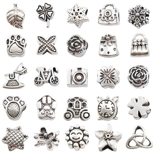 Set de 25 breloques vintage en alliage argenté, feuilles et animaux pour bracelets
