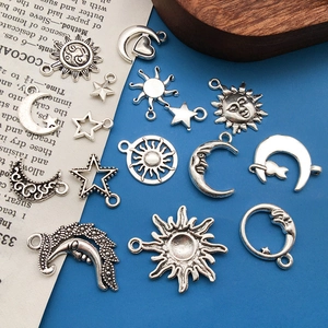 Pendentifs Charmes en Alliage Vintage Soleil Lune Étoile Argent Antique Céleste Accessoires de Création de Bijoux DIY