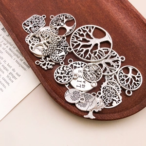 Détail de pendentifs Arbre de Vie en argent antique pour la création de bijoux DIY