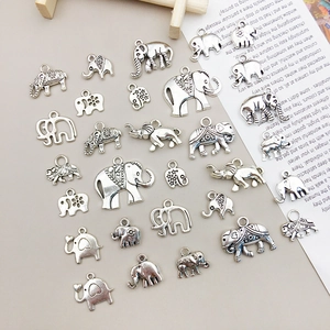Assortimento di ciondoli a forma di elefante in lega d'argento antico per gioielli fai-da-te