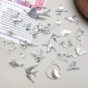 Colgantes de Pájaro de Aleación de Plata Antigua Vintage para Joyería Artesanal Golondrina Flamenco Paloma Charms DIY Accesorio