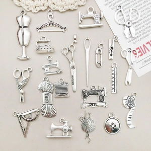 Pendentifs en Alliage d'Argent Antique Vintage pour la Fabrication de Bijoux DIY Machine à Coudre Ciseaux Mannequin
