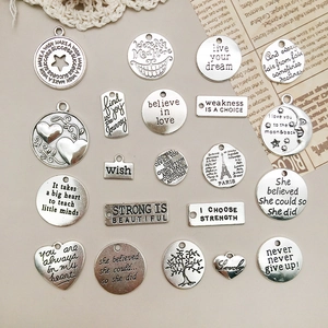 Ciondoli in Lega di Zinco Vintage con Citazioni Ispiratrici per Gioielli Fai-da-te Etichette con Lettere Argento Antico