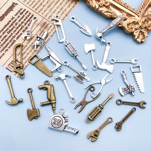 Lot de 26 pendentifs outils en alliage bronze et argent pour la création de bijoux et DIY