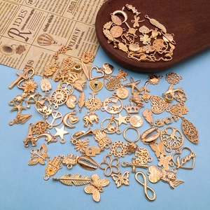Mix van 100 KC goud gelegeerde bedeltjes voor DIY handgemaakte sieraden sets