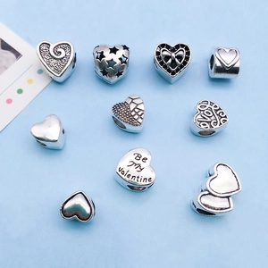 Antique silver heart-shaped alloy spacer beads with engraved patterns for DIY jewelry making